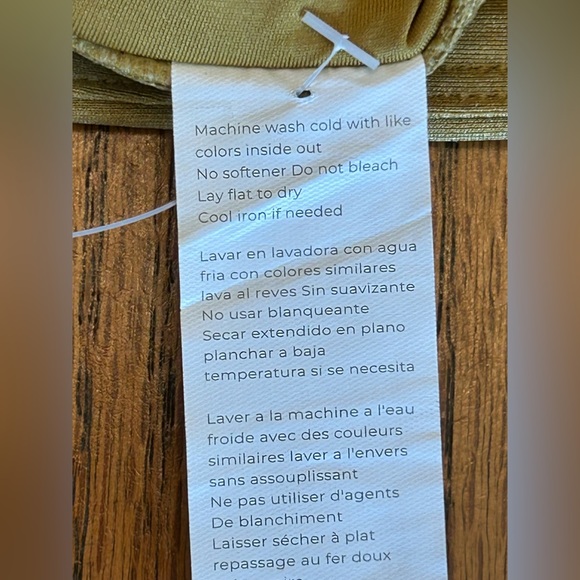 NWT Fabletics Shimmering Gold Oasis High Waisted Pocket 7/8 Leggings  Size XS - Picture 12 of 13